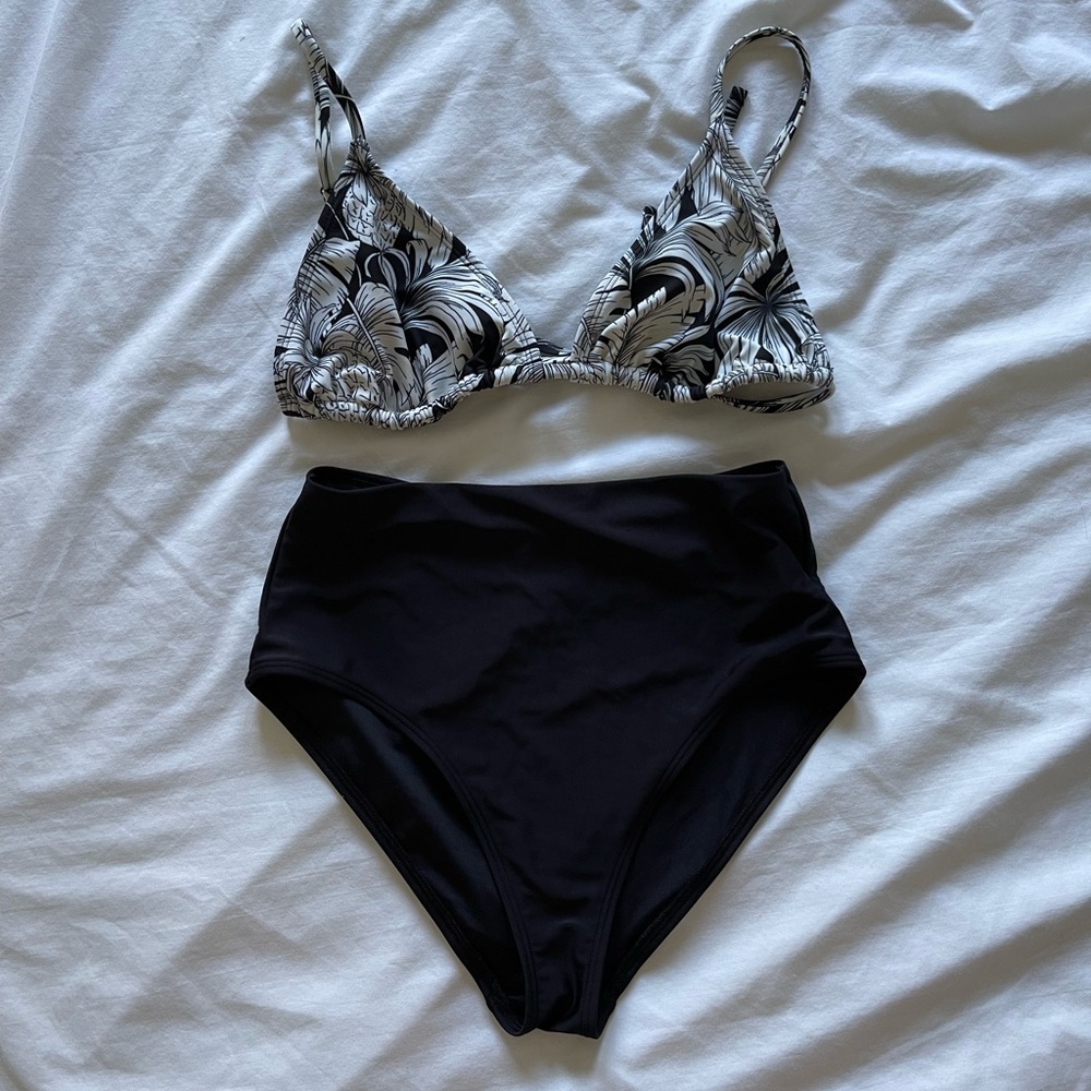 Old Navy Floral Bikini